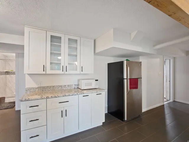 2415 E Campus Dr, Cottonwood Heights, Utah 84121