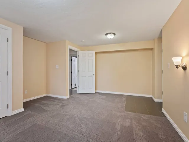 2415 E Campus Dr, Cottonwood Heights, Utah 84121