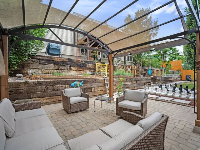 2415 E Campus Dr, Cottonwood Heights, Utah 84121