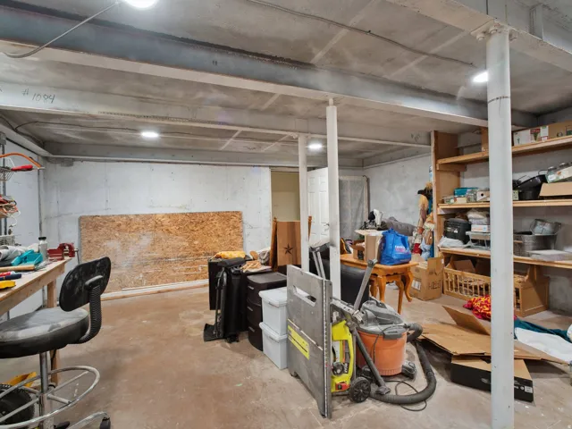 2415 E Campus Dr, Cottonwood Heights, Utah 84121