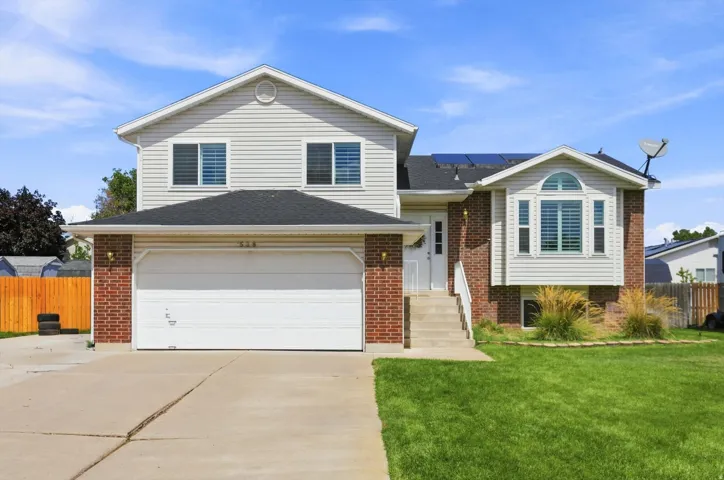 5 bedroom 2.5 bath  2-car garage RV Parking