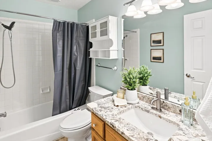 Hallway full bath bathroom.