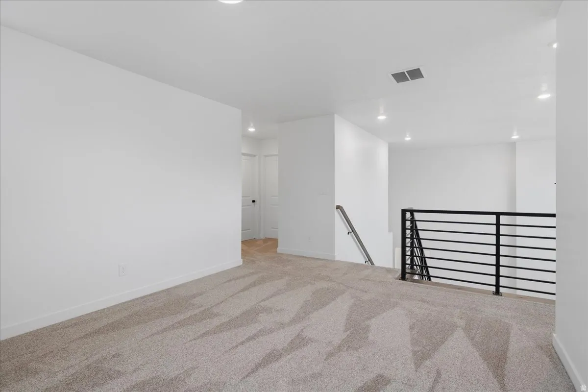 Large Loft/Family Room Upstairs!