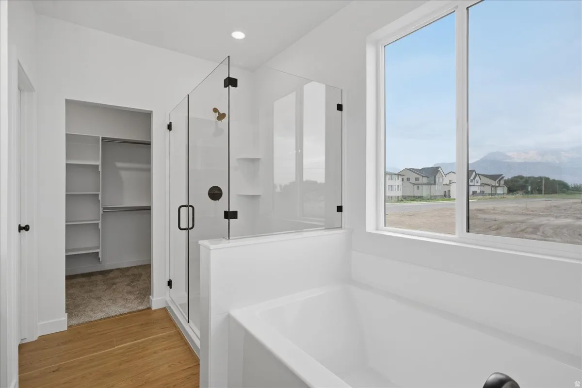 Extra Large Shower with Full Euro Shower Enclosure.