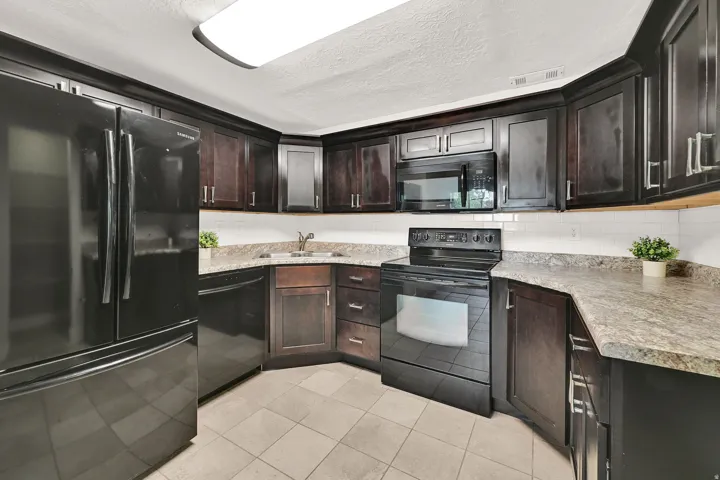 Apartment Kitchen