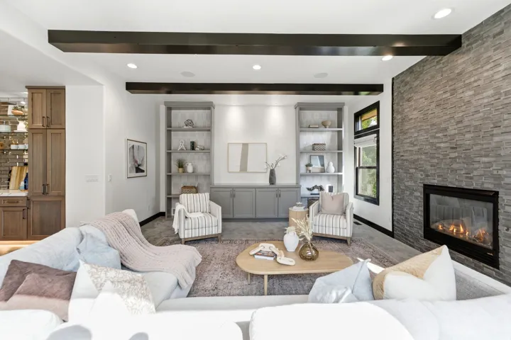 1017 N Oakridge Dr, Farmington, Utah 84025