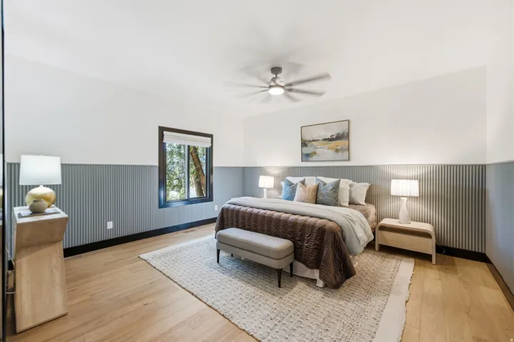 1017 N Oakridge Dr, Farmington, Utah 84025