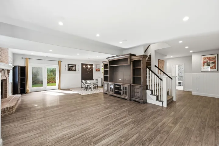 1017 N Oakridge Dr, Farmington, Utah 84025