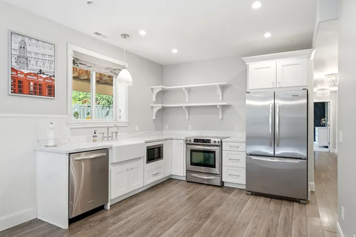 1017 N Oakridge Dr, Farmington, Utah 84025