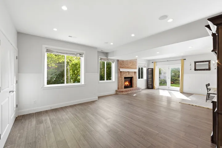 1017 N Oakridge Dr, Farmington, Utah 84025