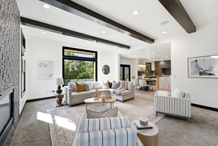 1017 N Oakridge Dr, Farmington, Utah 84025