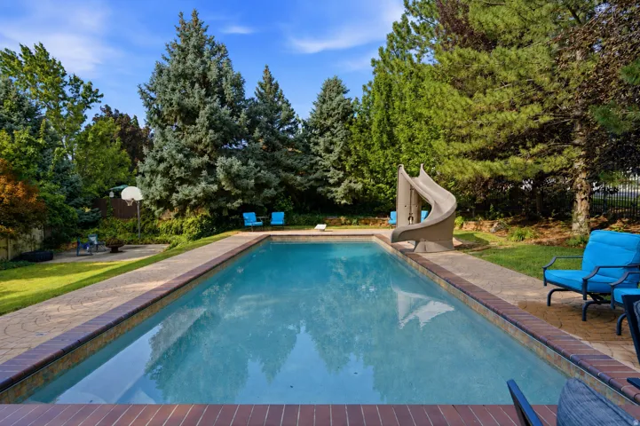 1017 N Oakridge Dr, Farmington, Utah 84025