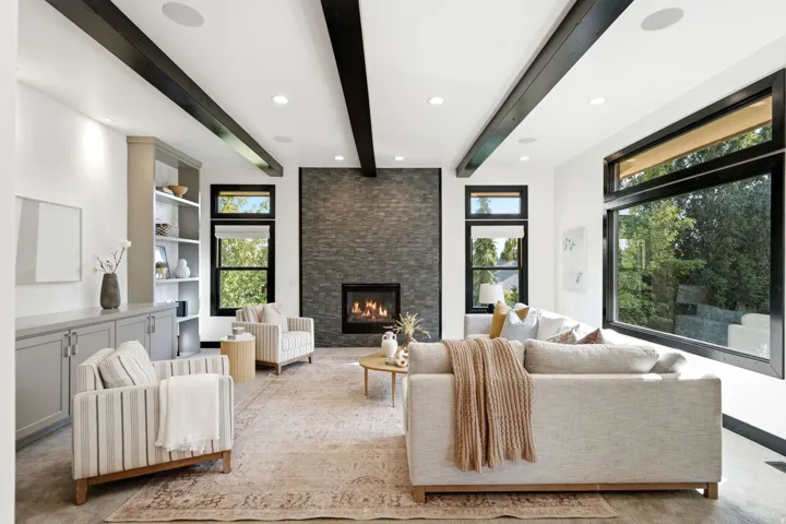 1017 N Oakridge Dr, Farmington, Utah 84025