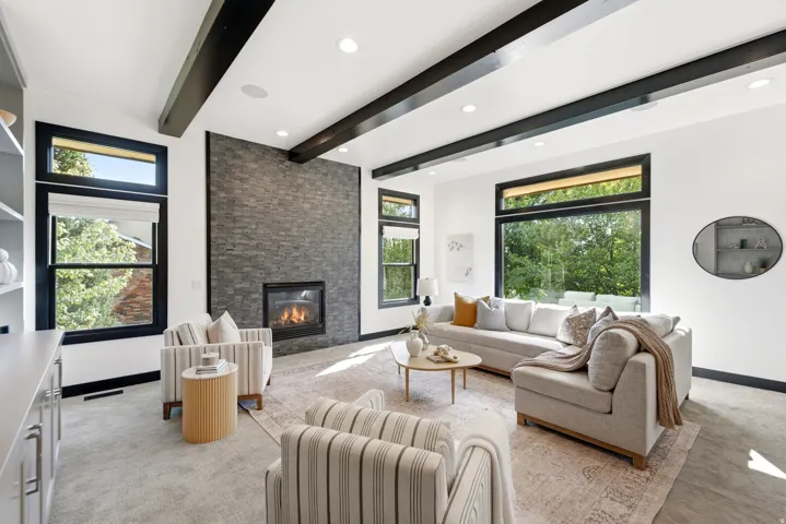 1017 N Oakridge Dr, Farmington, Utah 84025