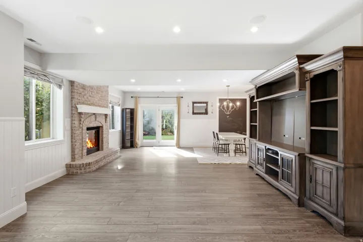 1017 N Oakridge Dr, Farmington, Utah 84025