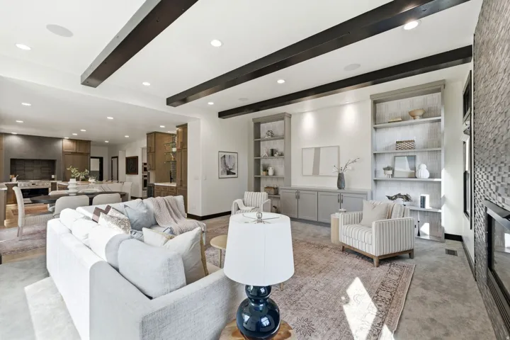 1017 N Oakridge Dr, Farmington, Utah 84025