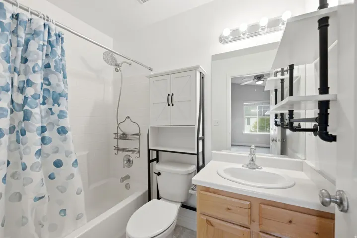 546 W 230 N, Layton, Utah 84041