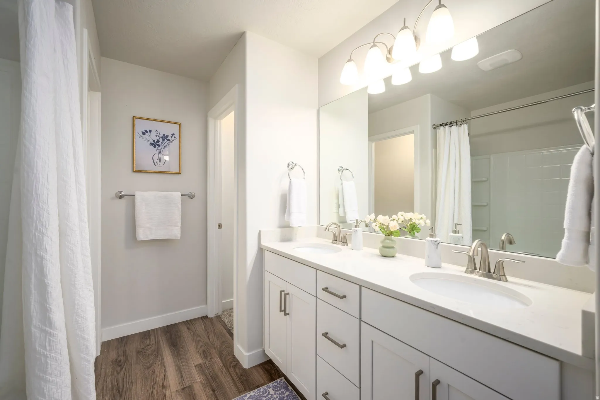 Primary En Suite Bathroom