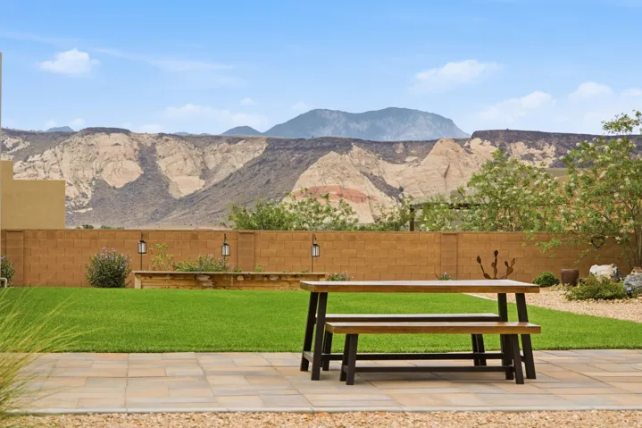 1411 W Fish Rock Rd, St. George, Utah 84770