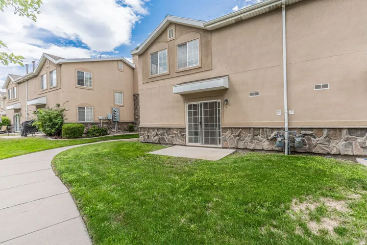 7097 S Longitude Ln #d, West Jordan, Utah 84084
