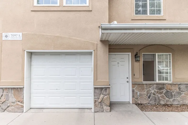 7097 S Longitude Ln #d, West Jordan, Utah 84084