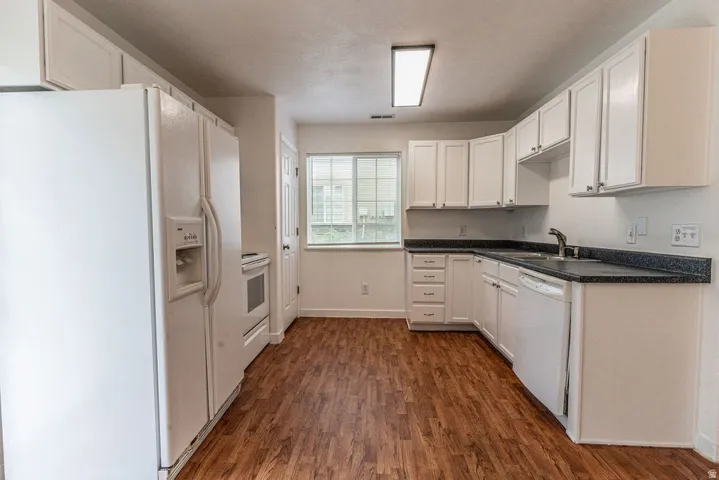 7097 S Longitude Ln #d, West Jordan, Utah 84084