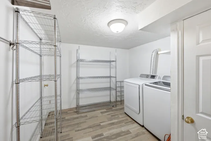 985 N American Beauty Dr, Salt Lake City, Utah 84116