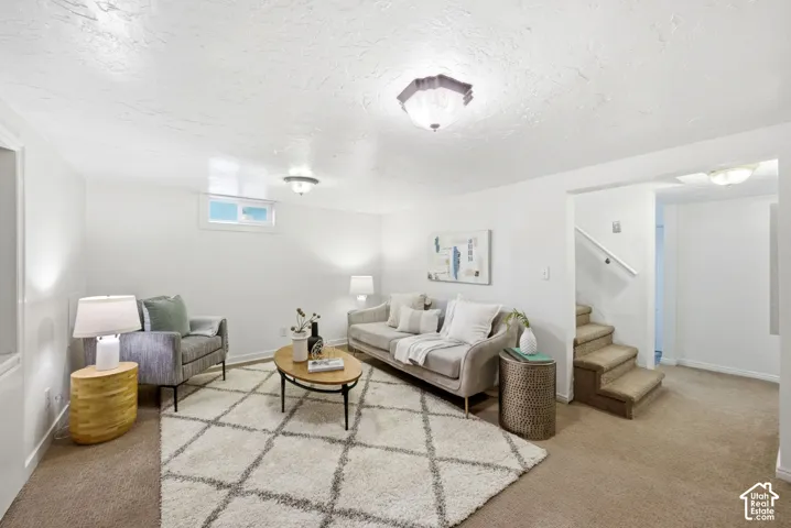 985 N American Beauty Dr, Salt Lake City, Utah 84116