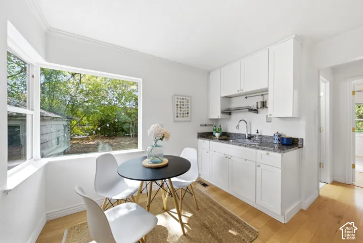 985 N American Beauty Dr, Salt Lake City, Utah 84116