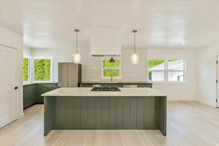 Modern kitchen