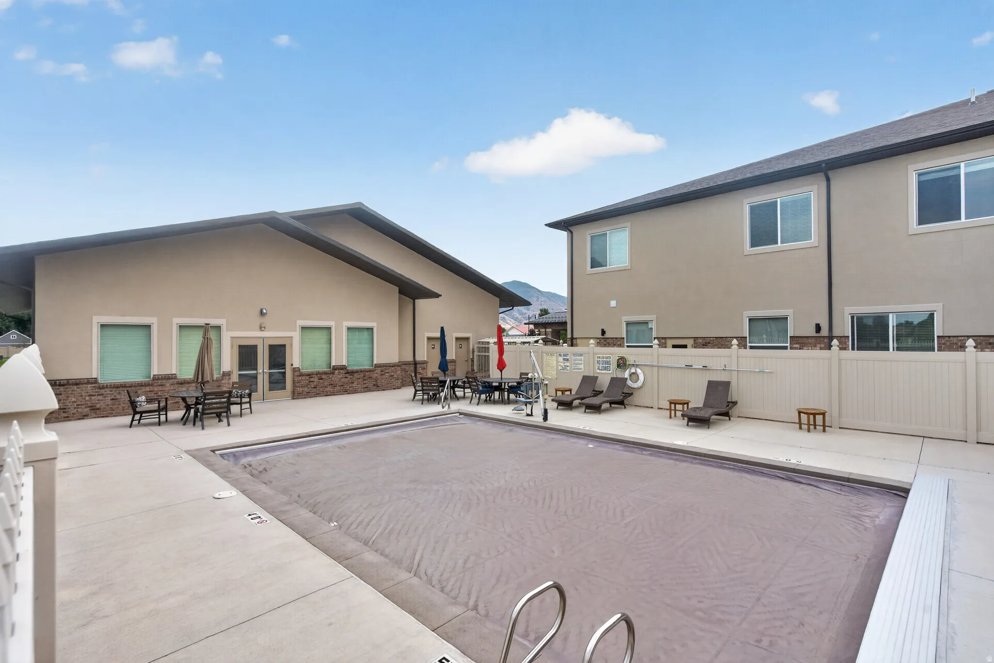 Community pool that offers clubhouse use