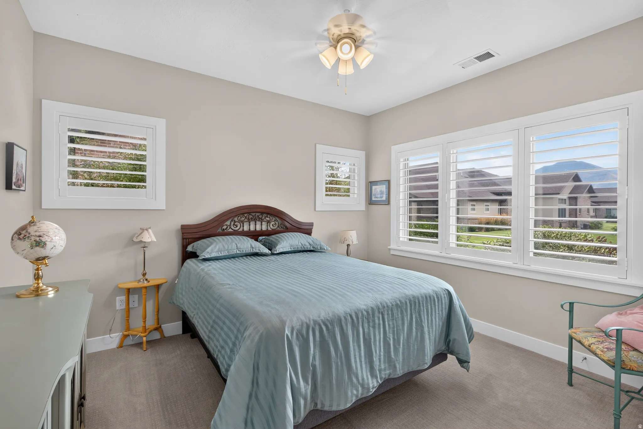 Secondary bedroom