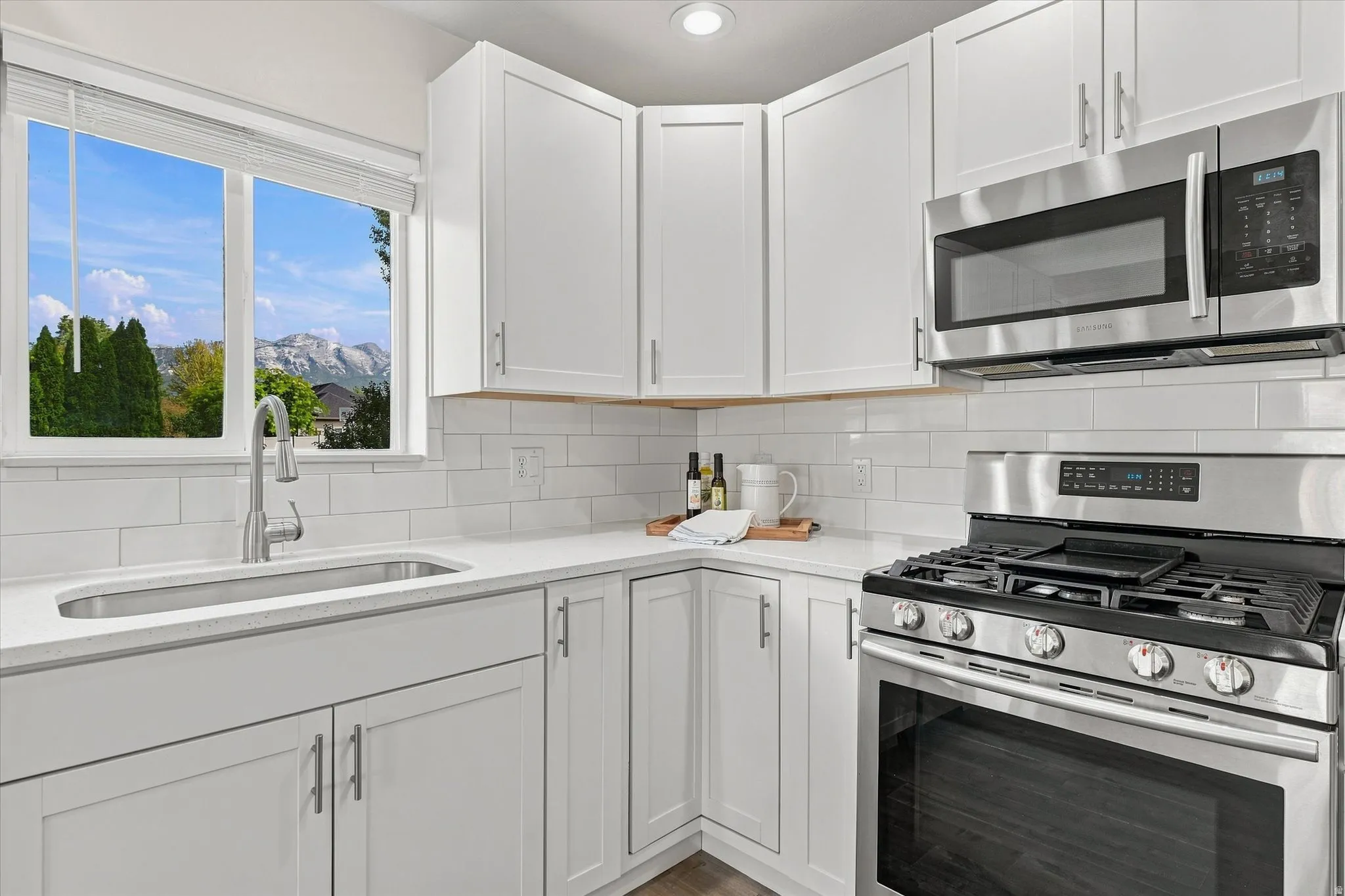 Mountain views from your kitchen window!