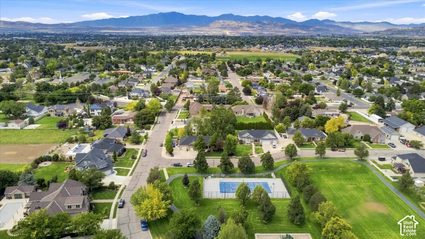 5954 W Canterbury Park Cir, Highland, Utah 84003