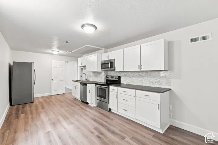 5954 W Canterbury Park Cir, Highland, Utah 84003