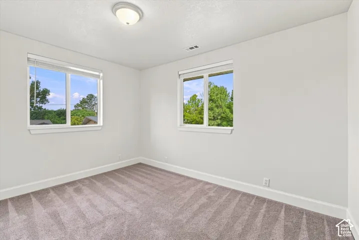 5954 W Canterbury Park Cir, Highland, Utah 84003