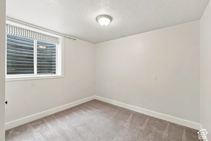 5954 W Canterbury Park Cir, Highland, Utah 84003