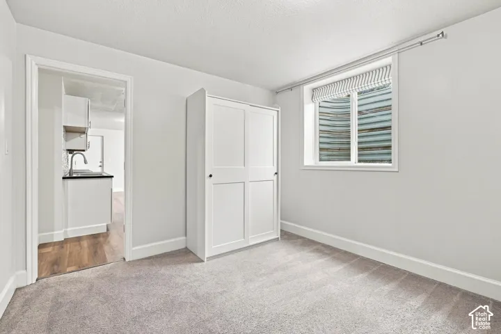 5954 W Canterbury Park Cir, Highland, Utah 84003