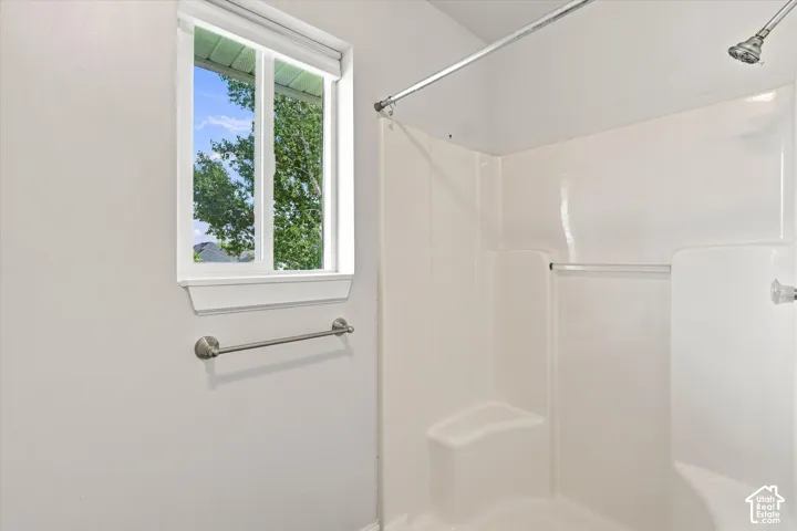 5954 W Canterbury Park Cir, Highland, Utah 84003