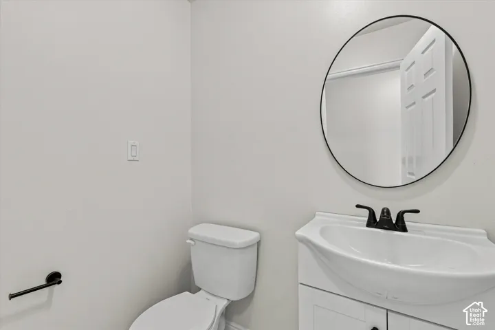 5954 W Canterbury Park Cir, Highland, Utah 84003