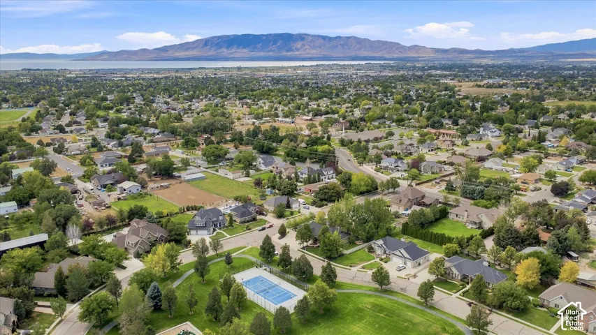 5954 W Canterbury Park Cir, Highland, Utah 84003