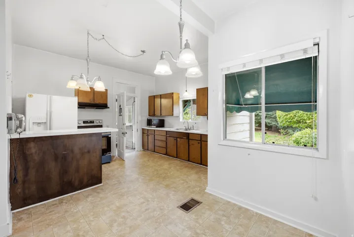 533 S Isabella Ct, Salt Lake City, Utah 84102
