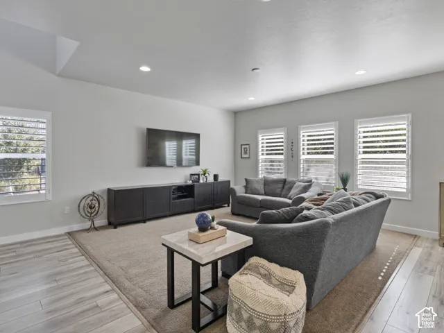 1053 Blackstone Dr, Fruit Heights, Utah 84037