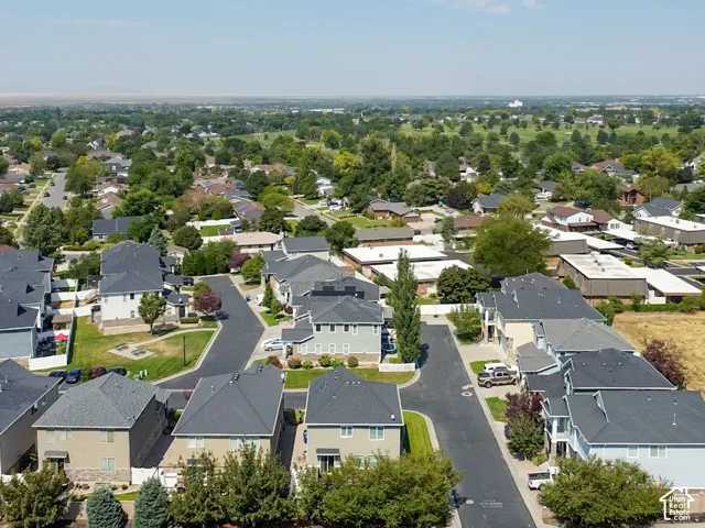 1053 Blackstone Dr, Fruit Heights, Utah 84037