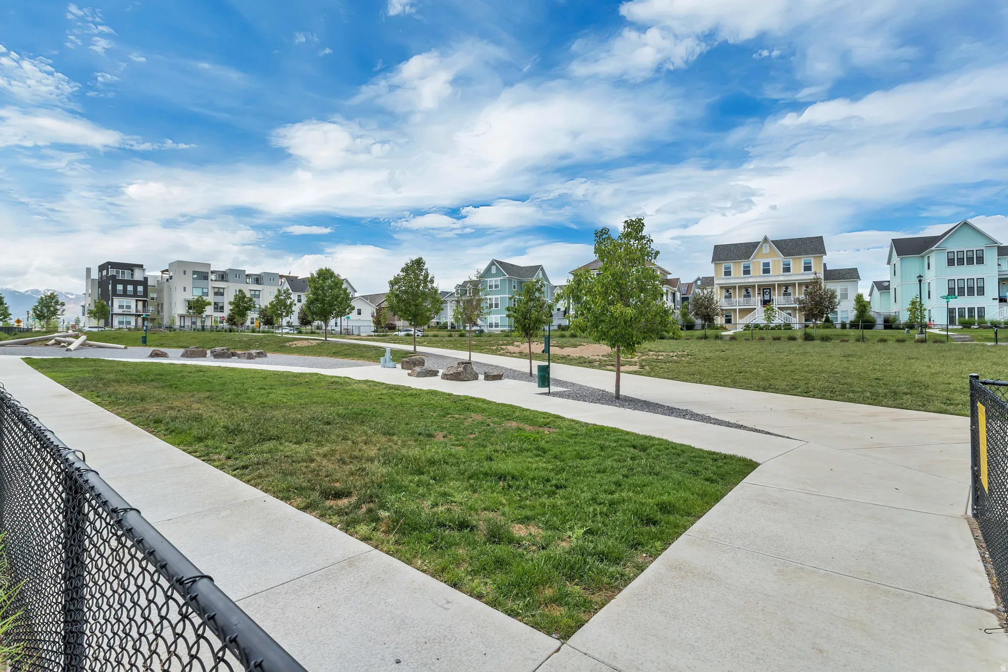 Daybreak Community
