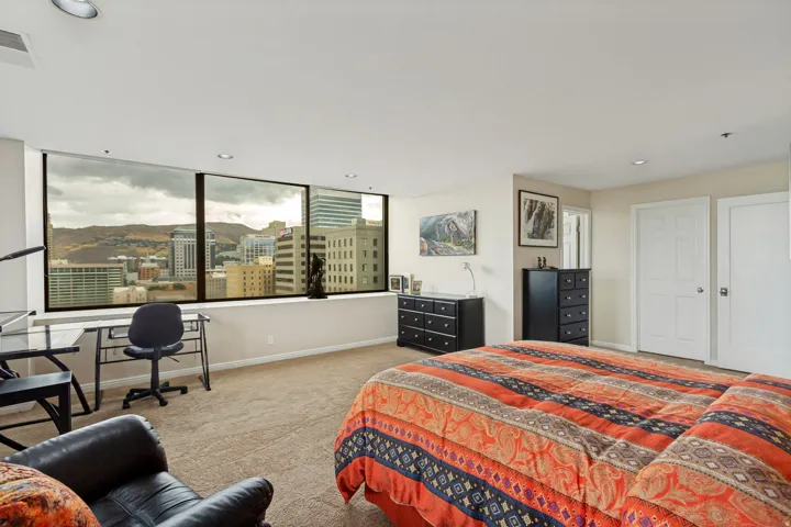 Primary bedroom has walk in closet and looks north and west with excellent views