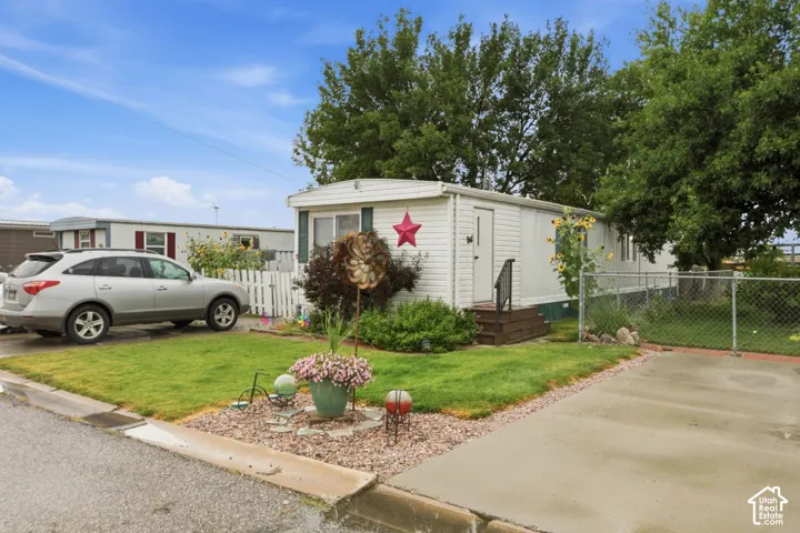 Mobile home pad