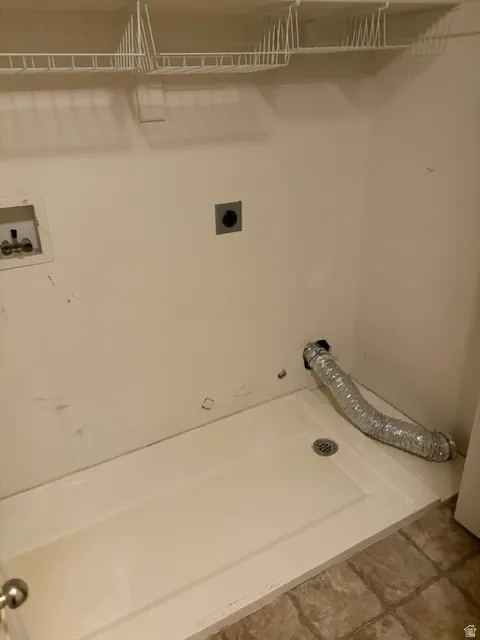 White wire shelving