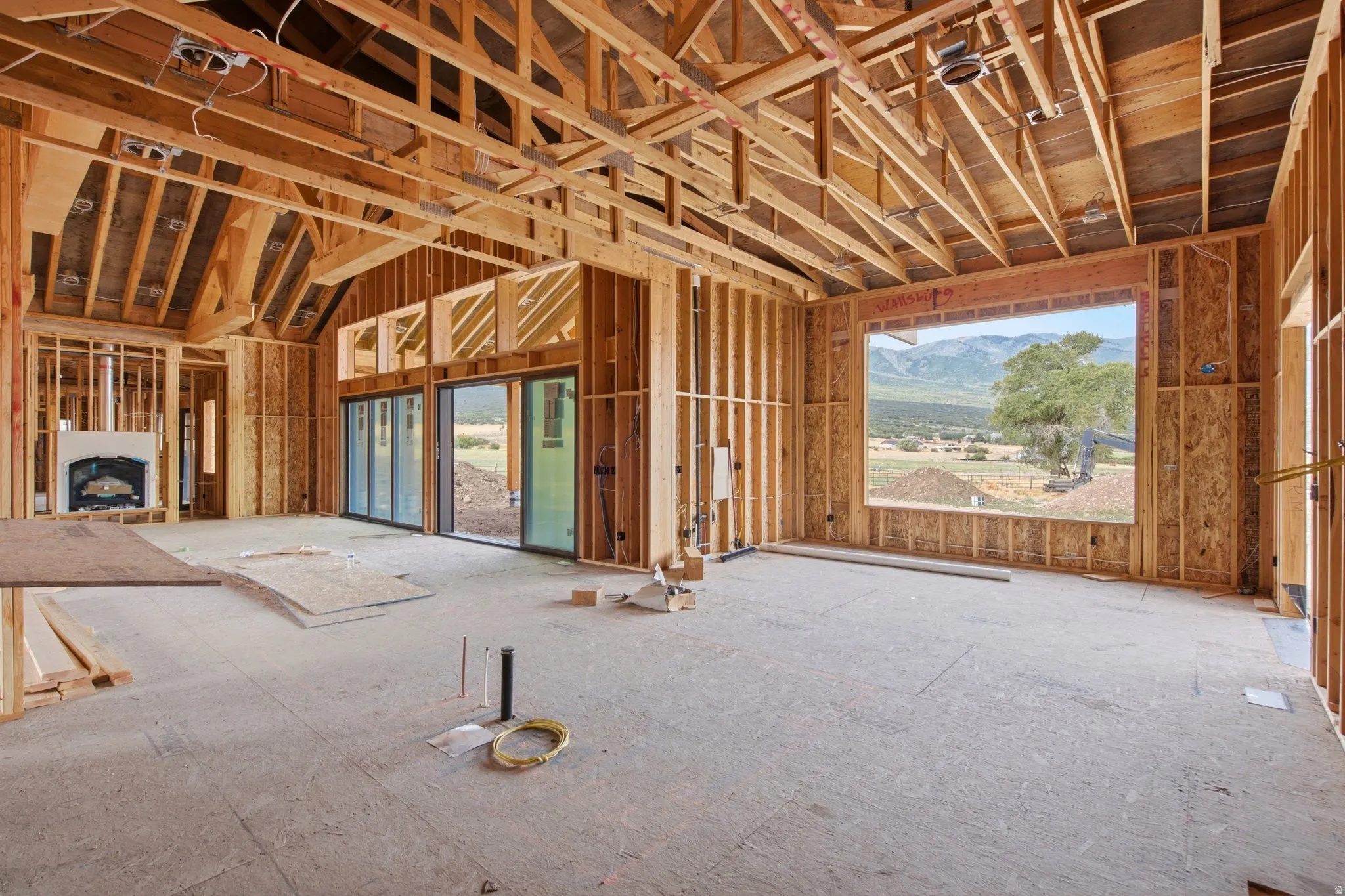 Kitchen and Dining area - Large windows