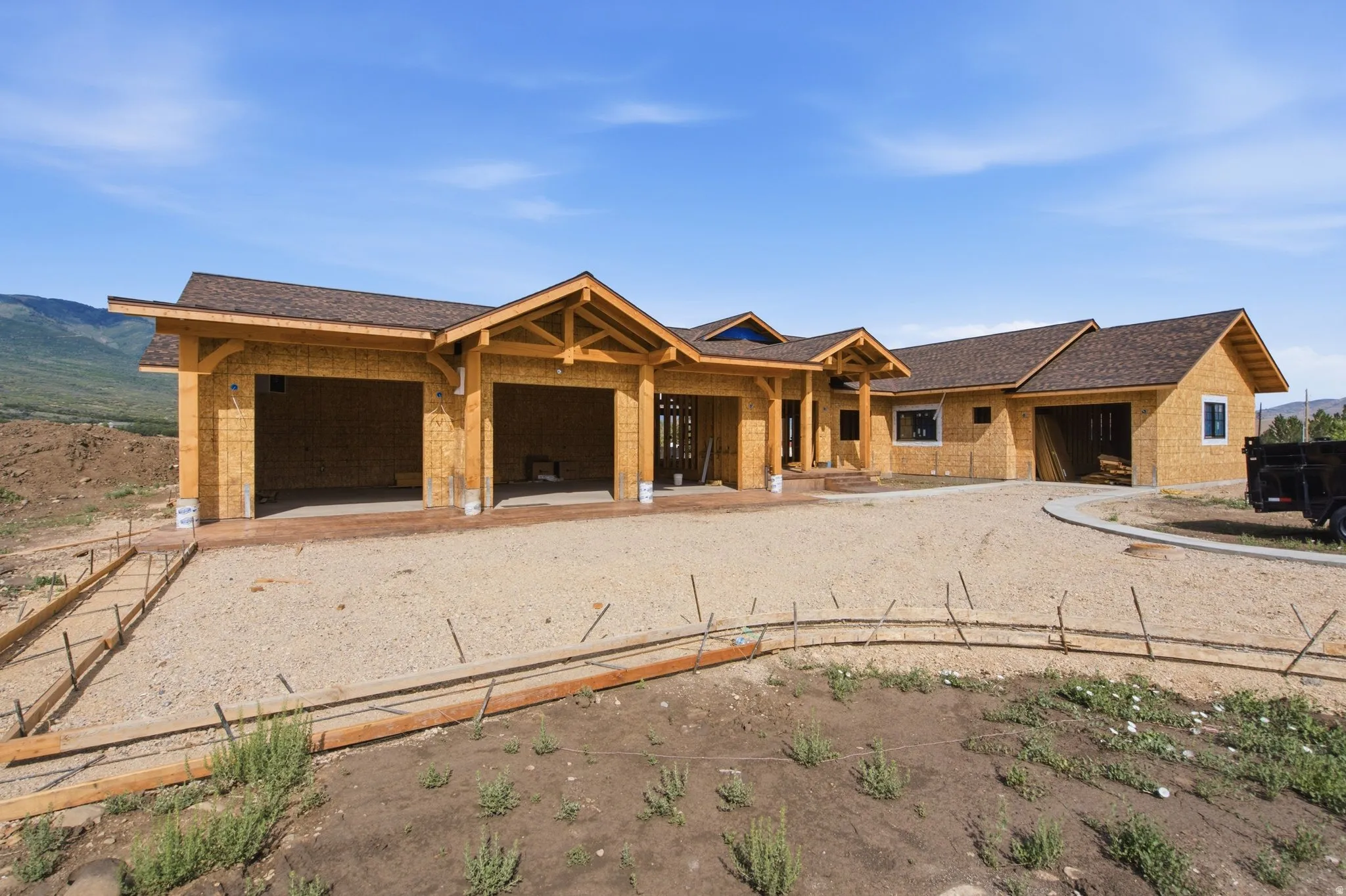 Southeast facing with a heated 4-car garage